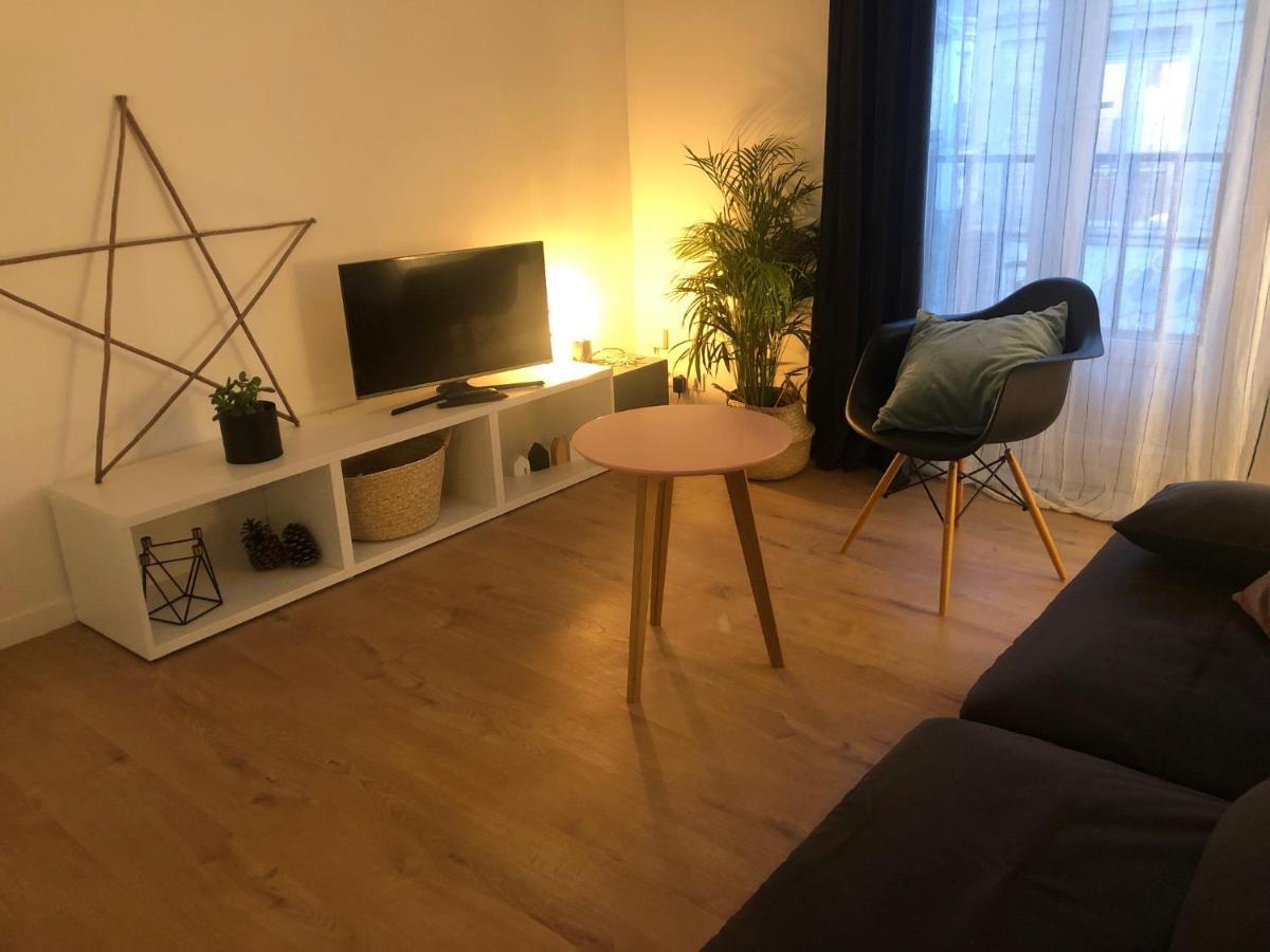 Un appartement spacieux à 30m de la mer- 45m2 Luc-sur-Mer Extérieur photo