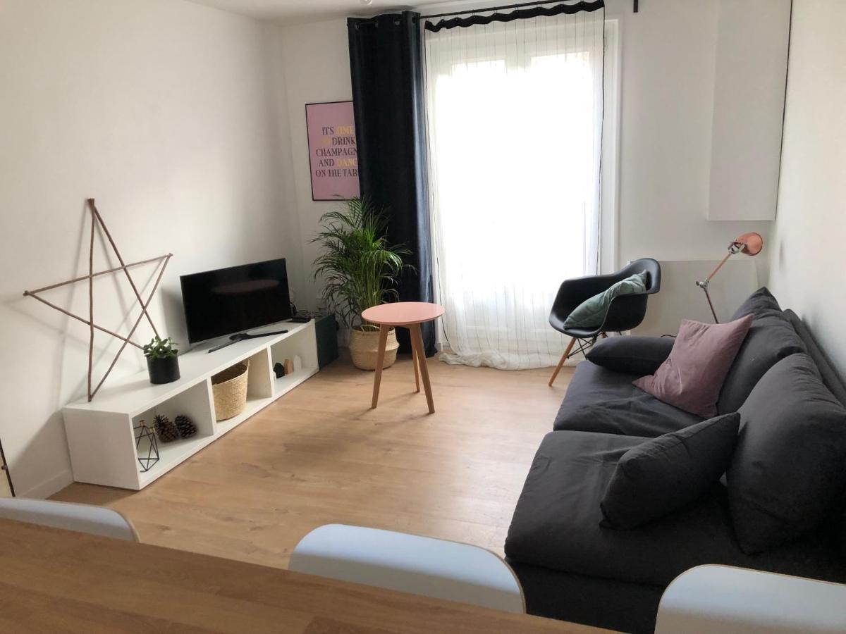 Un appartement spacieux à 30m de la mer- 45m2 Luc-sur-Mer Extérieur photo