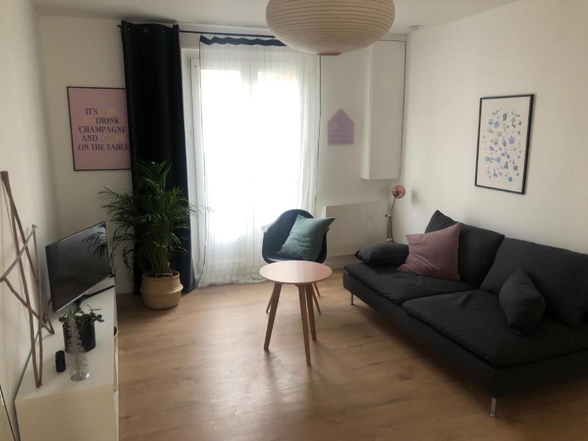 Un appartement spacieux à 30m de la mer- 45m2 Luc-sur-Mer Extérieur photo