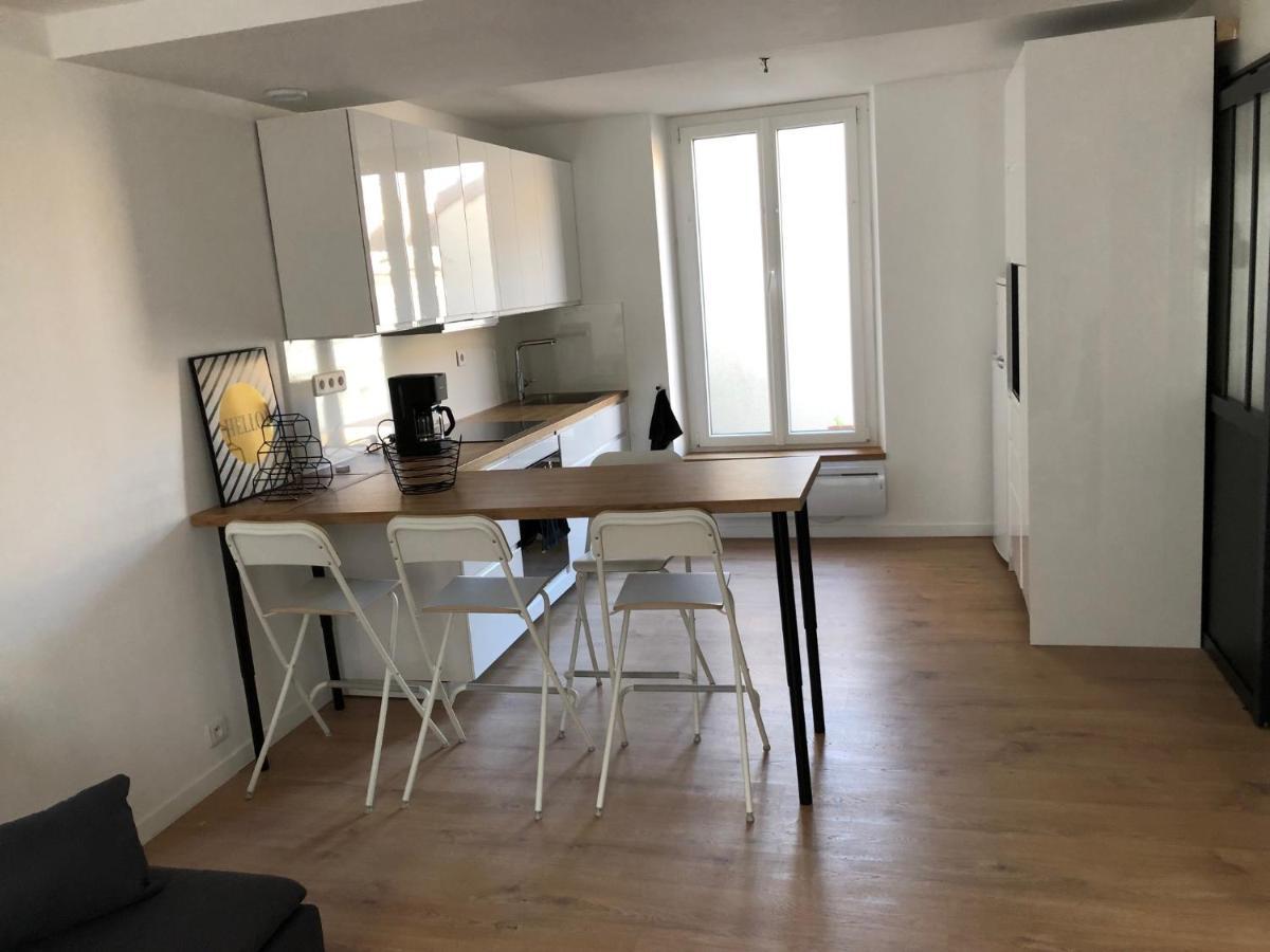Un appartement spacieux à 30m de la mer- 45m2 Luc-sur-Mer Extérieur photo