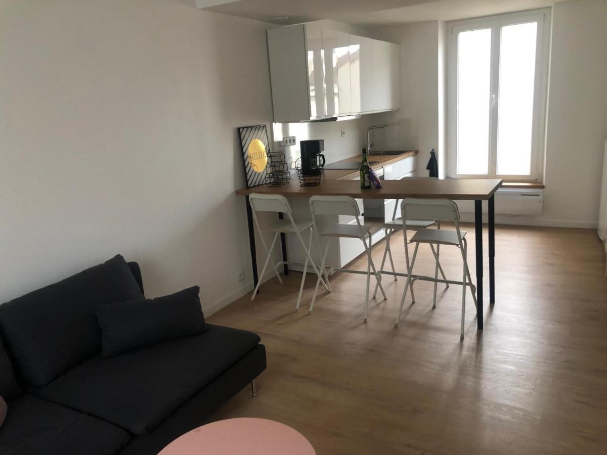 Un appartement spacieux à 30m de la mer- 45m2 Luc-sur-Mer Extérieur photo